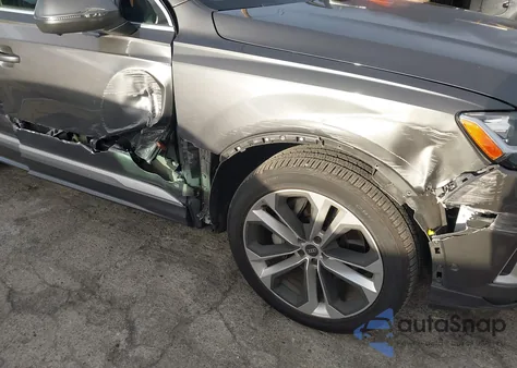 2021 Audi Q7 Premium Plus 55 Tfsi Quattro Tiptronic z USA, uszkodzony, nr VIN WA1LXAF75MD028226